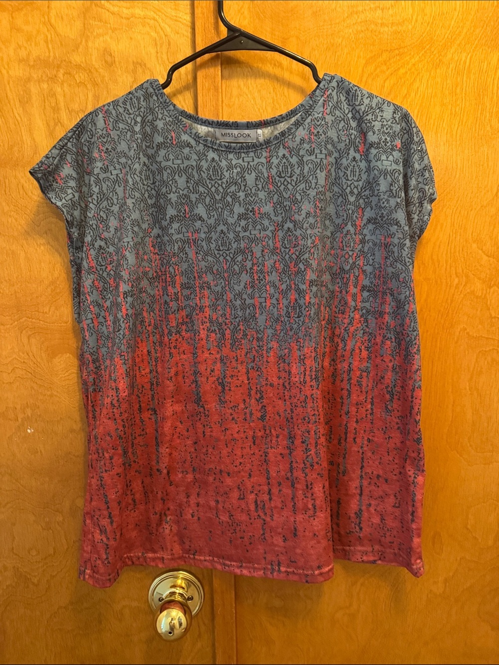 MISSLOOK Blue to Coral Ombre Cap-Sleeve Tee